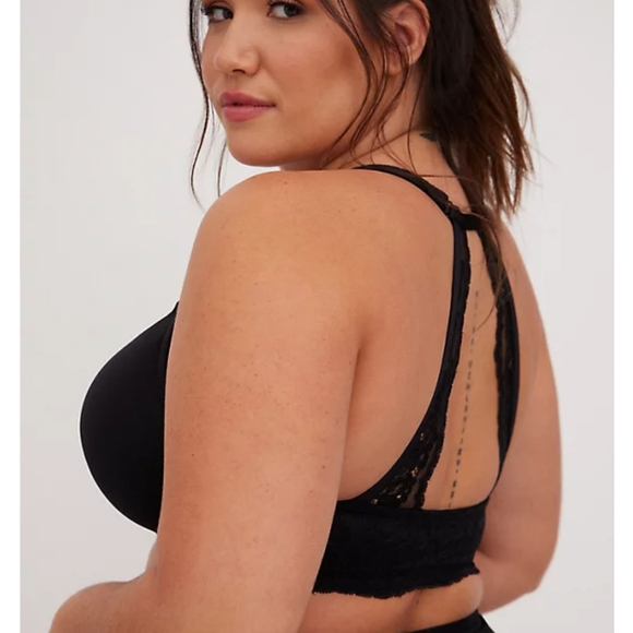 New black front closure push up bra - Picture 2 of 3